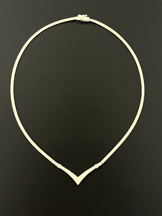 Amazon.com: Verona Jewelers Sterling Silver Italian Flat  Sterling Silver Omega Necklace V Front Chain Collar 2MM Statement Jewelry